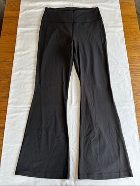 Lululemon Groove Flared Pant Black 12 NWT